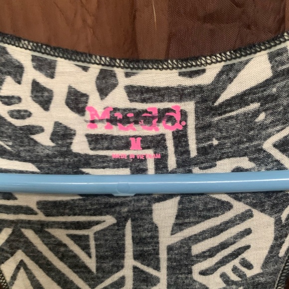 Mudd Tank Top Bundle - Picture 6 of 6